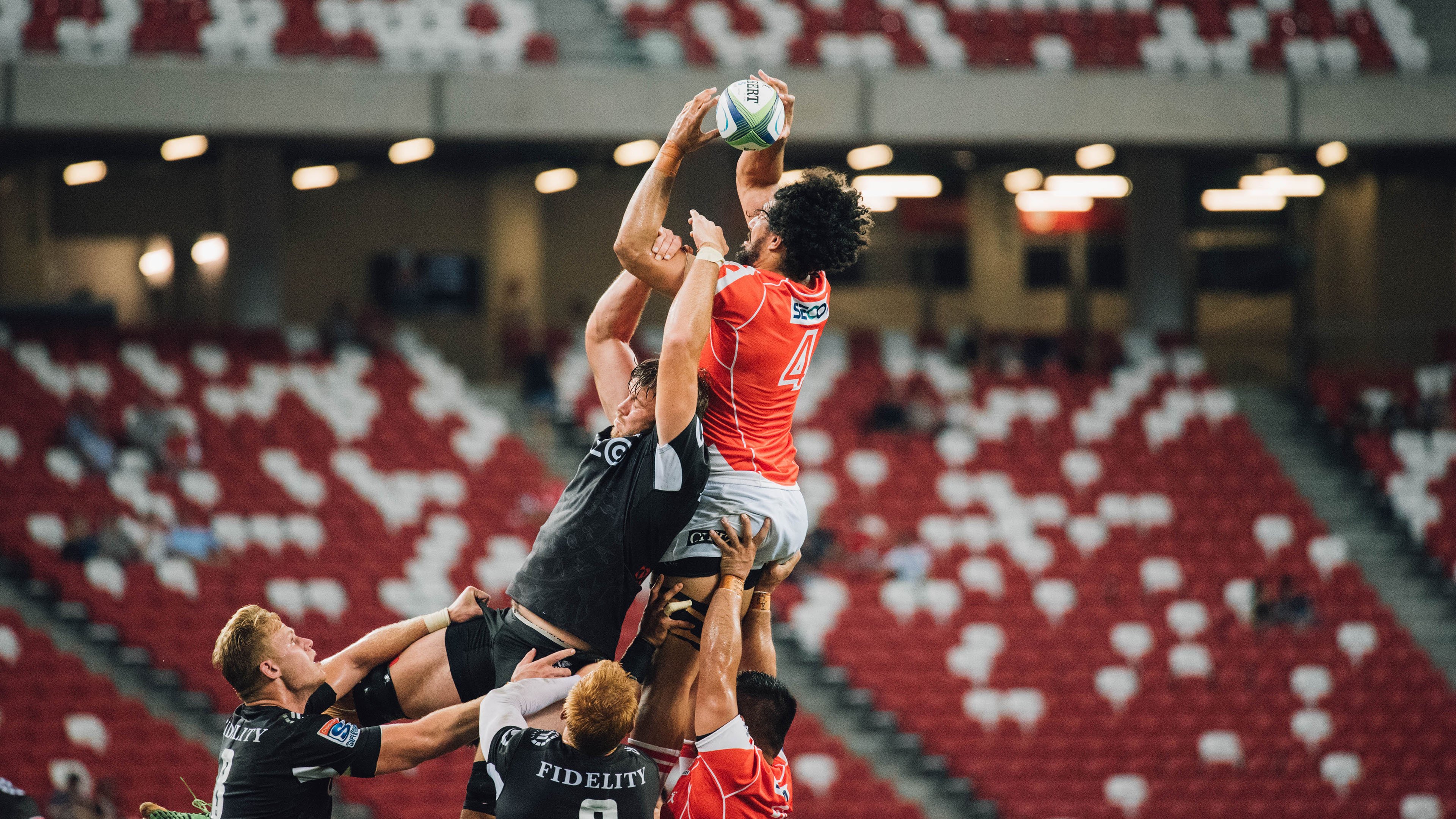 球员勇救俱乐部财务陷阱，集资支持球队运营，球队的资金来源